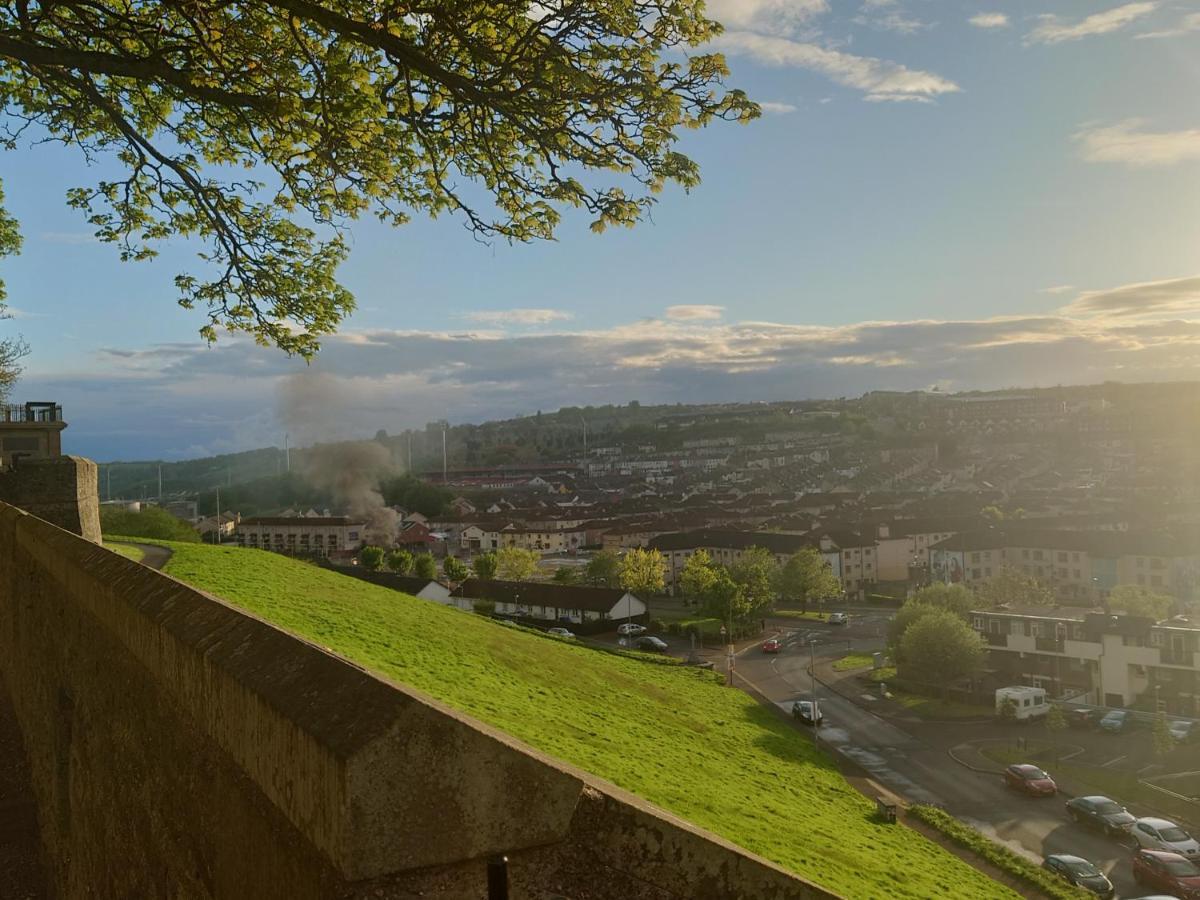 Helens House Derry City Centre Remarkable 3-Bed ภายนอก รูปภาพ